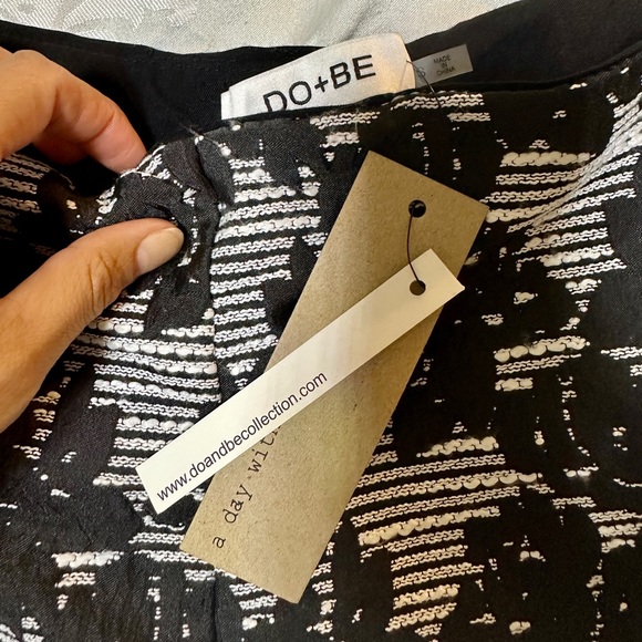 Do + Be Womens Shorts - Picture 2 of 5